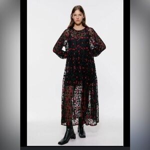 ZARA | Oversized Midi Dress w/ Floral Embroidery Long Sleeve Black/Red